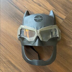 2017 DC Comics Batman voice changing mask light up Mattel talking
